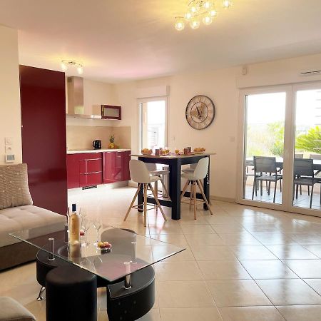 Tres Bel Appartement -Residence Avec Piscine Sur Le Toit Et Vue Panoramique Saint-Raphaël Zewnętrze zdjęcie